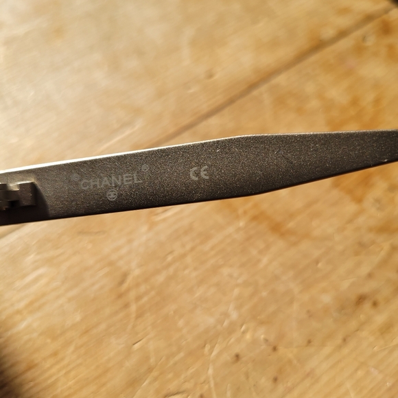 CHANEL Vintage Runway Unisex Sunglasses - Picture 5 of 5